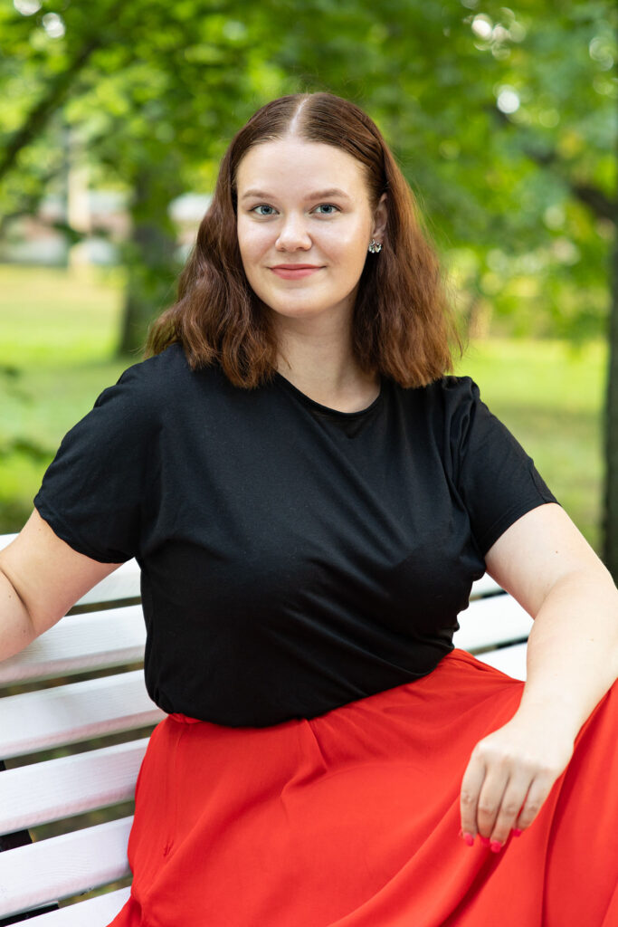 portree punase seelikuga naisest